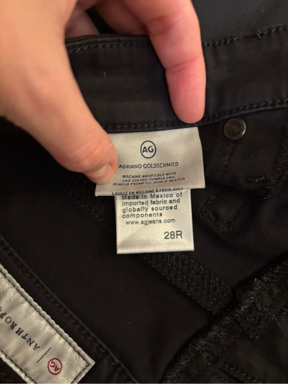 AG Black Jeans - The Abbey Ankle - Mid-rise Skinny Jean